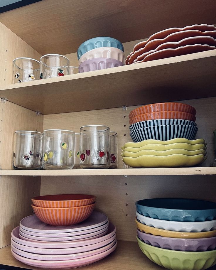 Tableware details and considered forms